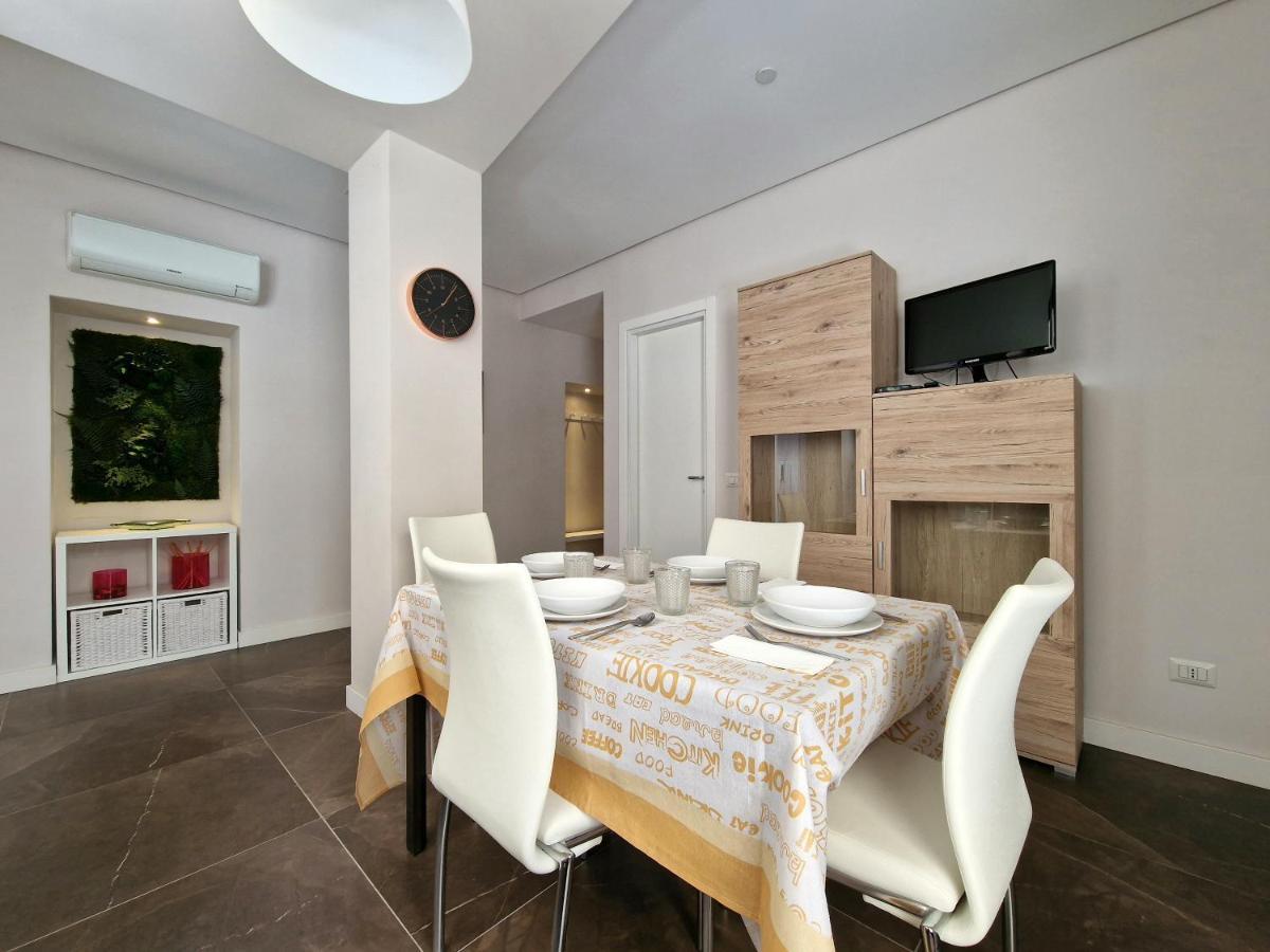 The White Domus Apartment Taormina Exterior foto