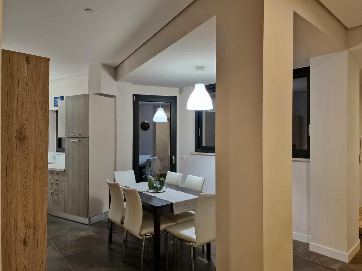 The White Domus Apartment Taormina Exterior foto