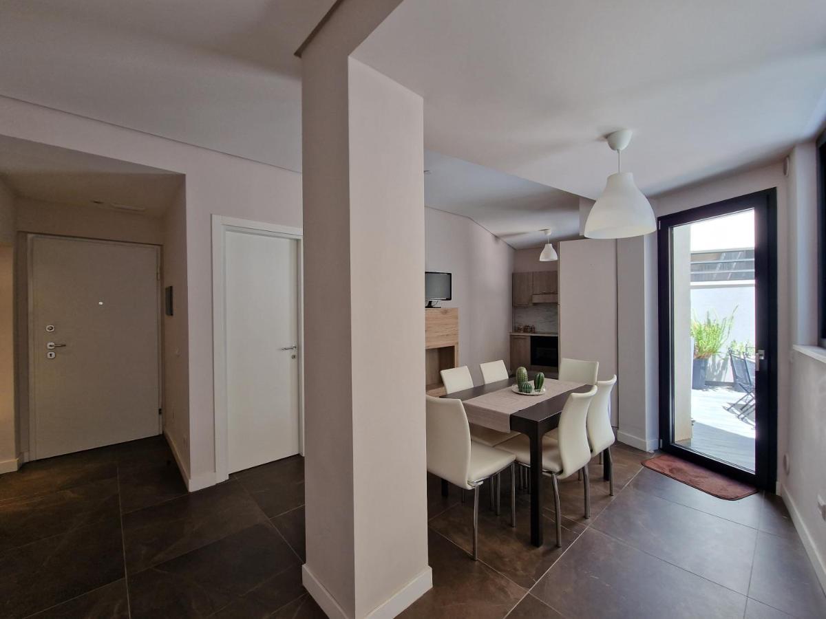 The White Domus Apartment Taormina Exterior foto
