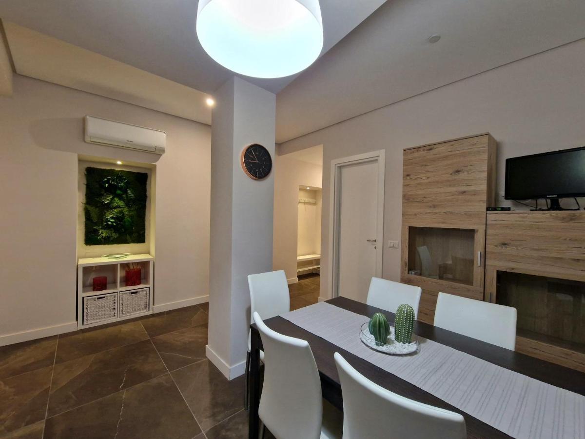 The White Domus Apartment Taormina Exterior foto